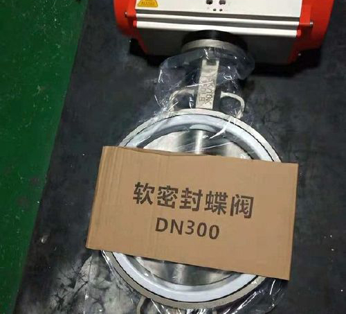氣動(dòng)襯氟蝶閥 氣動襯氟蝶閥